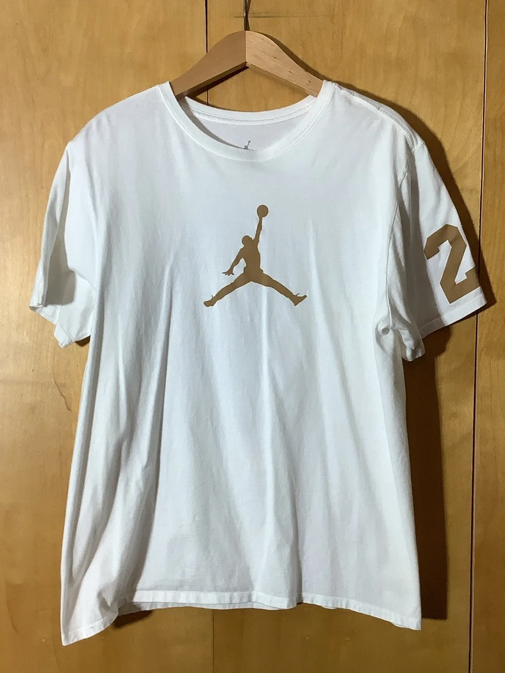 Jordan gold Jumpman and Jordan picture on back white tee, size XL